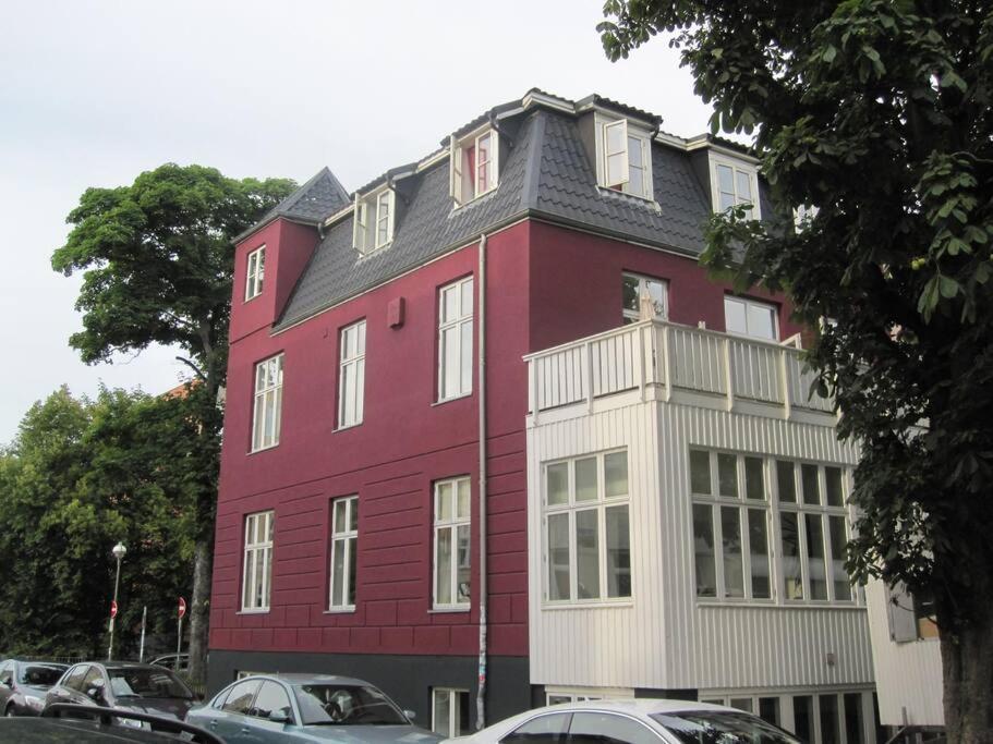 Sunny Apartment At Rostock - Pink Екстер'єр фото
