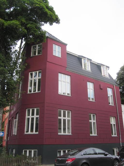 Sunny Apartment At Rostock - Pink Екстер'єр фото